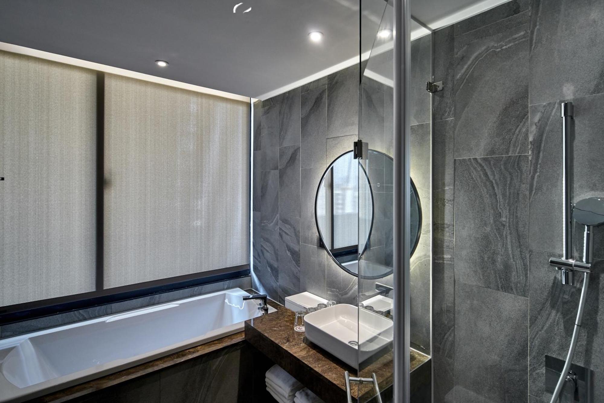 Harbour 10 Hotel Kaohsiung Exterior photo