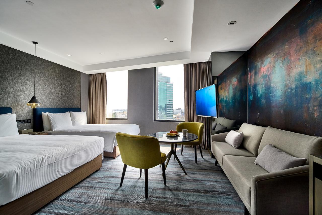 Harbour 10 Hotel Kaohsiung Exterior photo