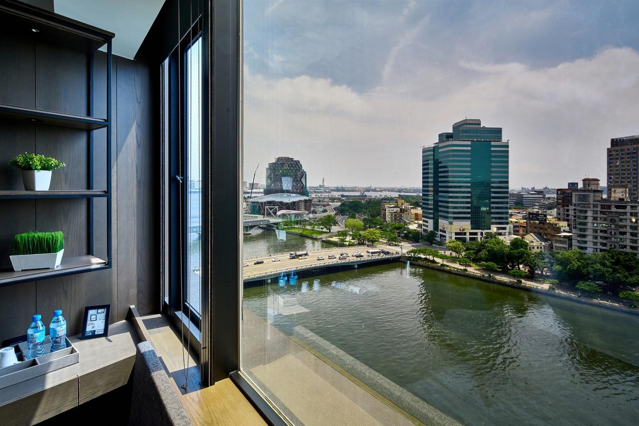 Harbour 10 Hotel Kaohsiung Exterior photo