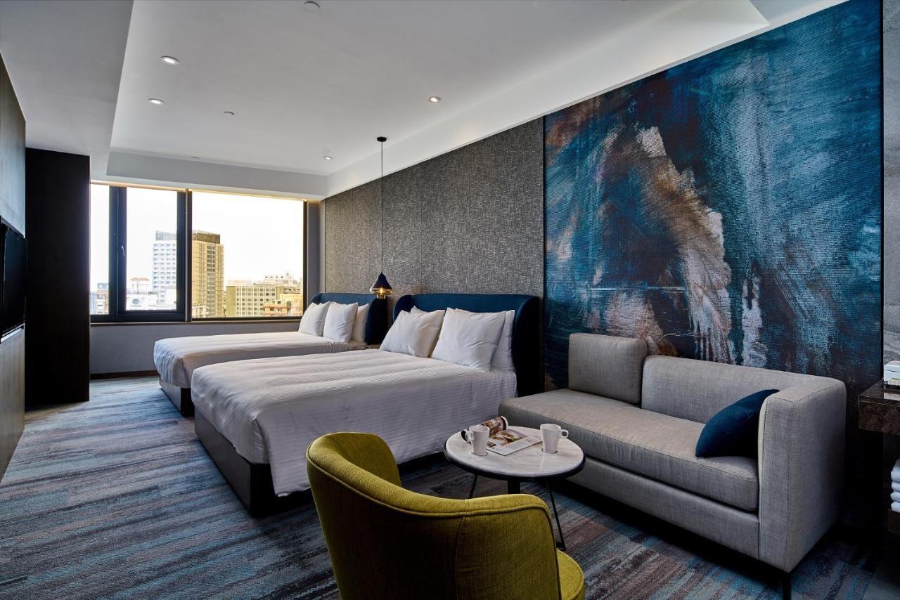 Harbour 10 Hotel Kaohsiung Exterior photo
