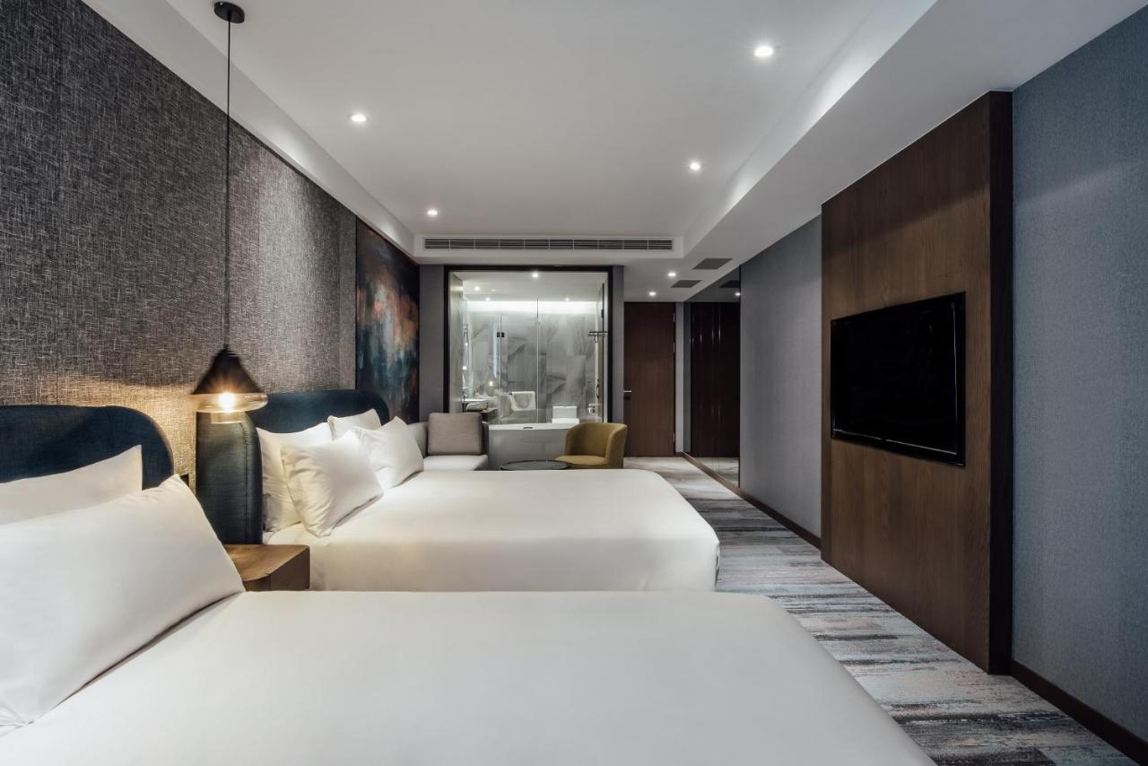 Harbour 10 Hotel Kaohsiung Exterior photo
