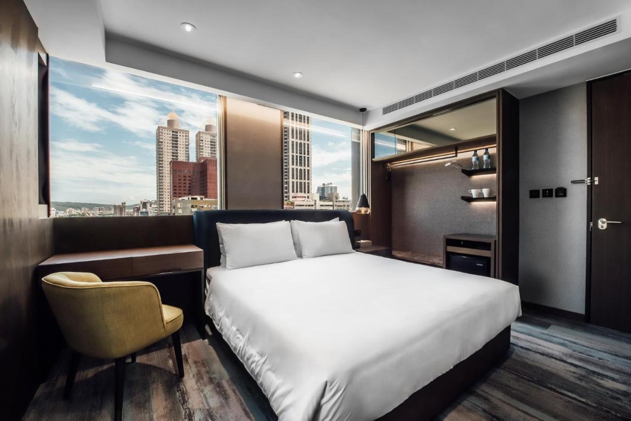 Harbour 10 Hotel Kaohsiung Exterior photo