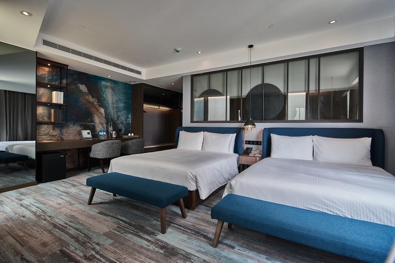 Harbour 10 Hotel Kaohsiung Exterior photo