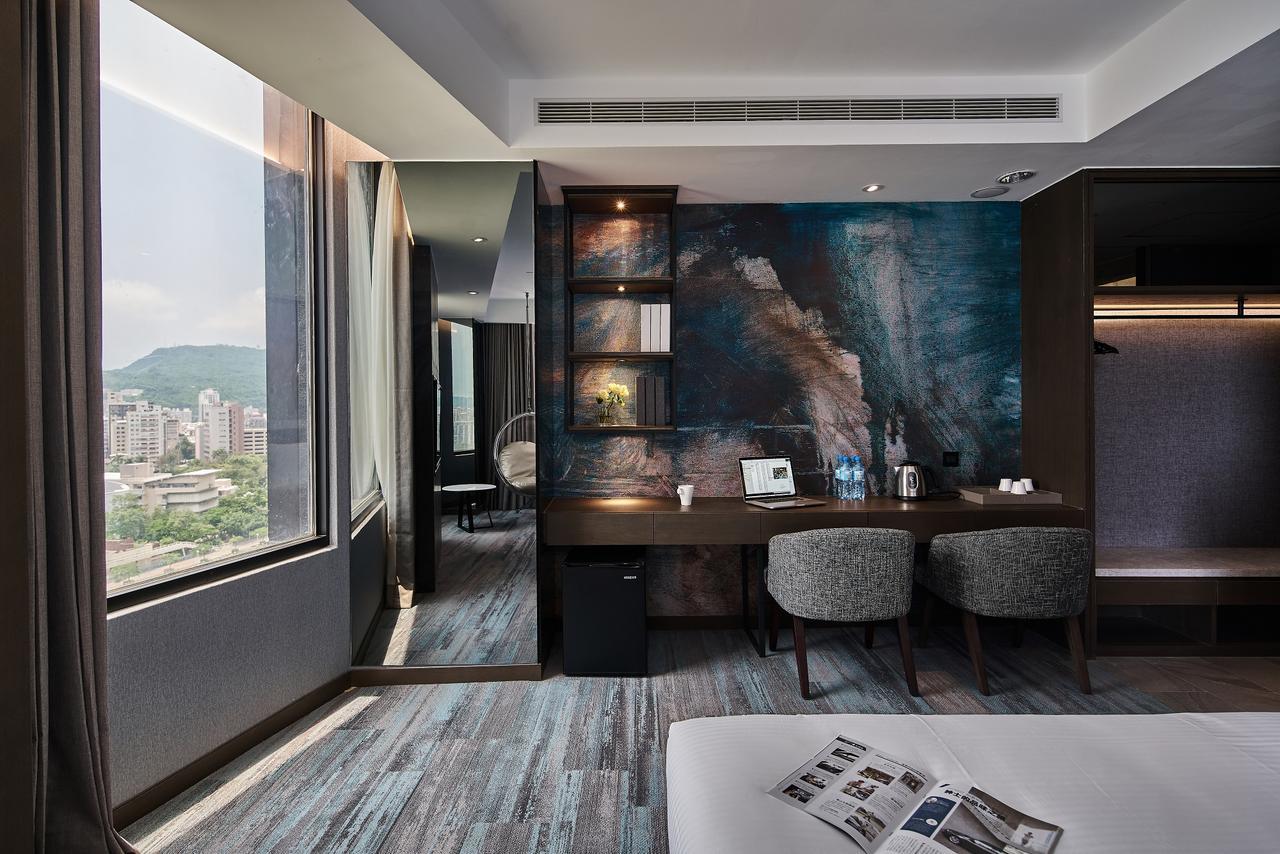 Harbour 10 Hotel Kaohsiung Exterior photo