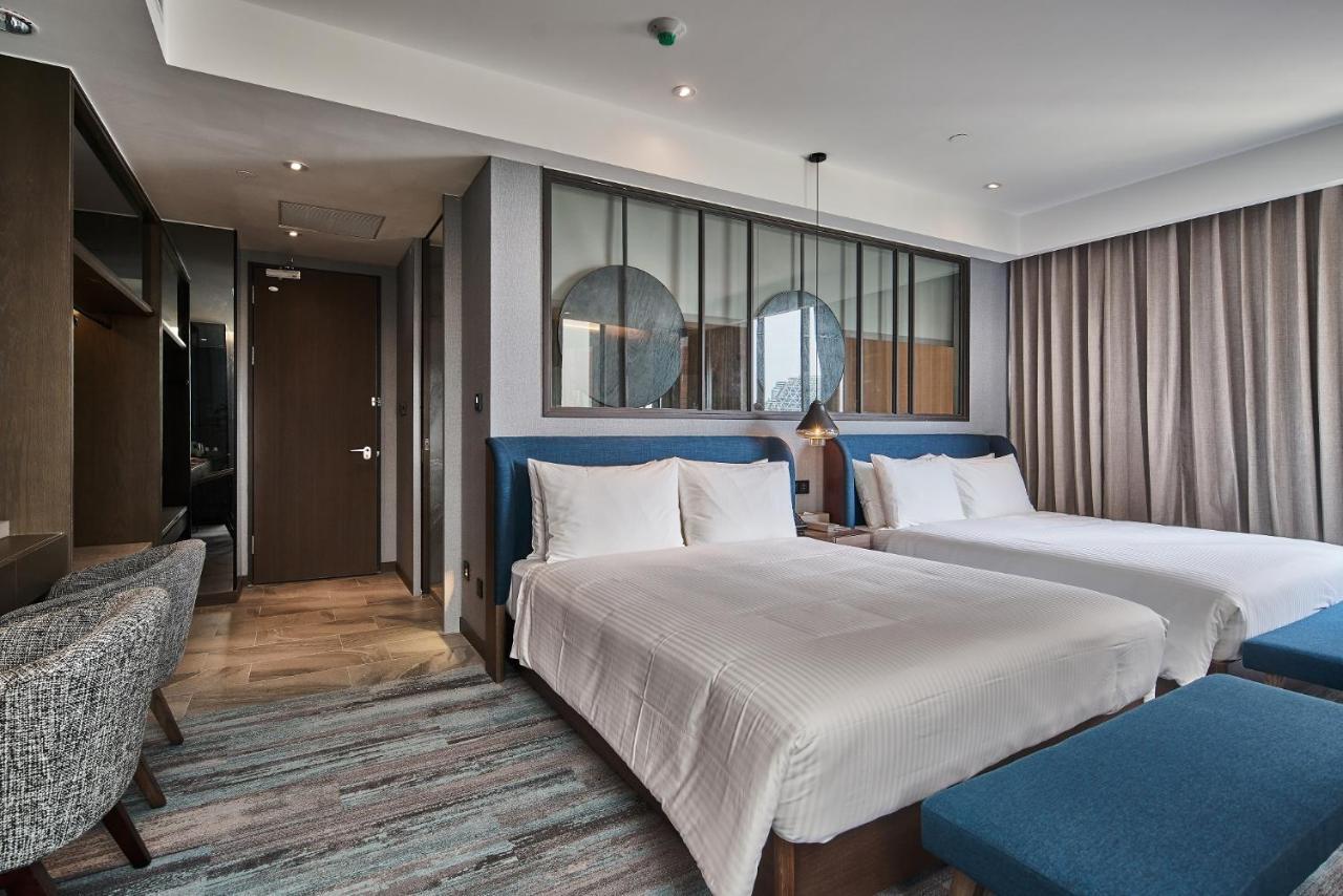 Harbour 10 Hotel Kaohsiung Exterior photo