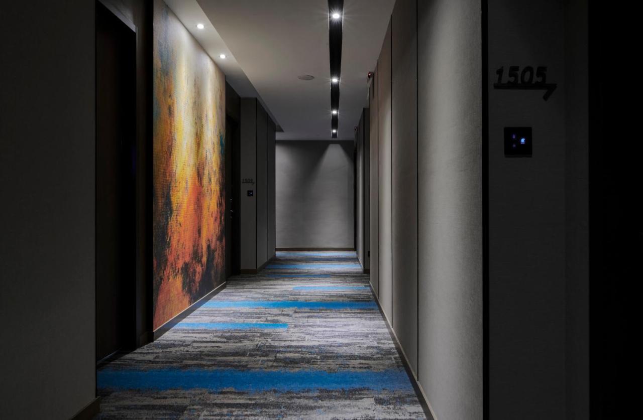 Harbour 10 Hotel Kaohsiung Exterior photo